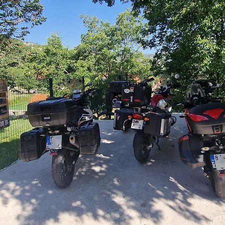 Brvnara Ricki Villa Cetinje Luaran gambar